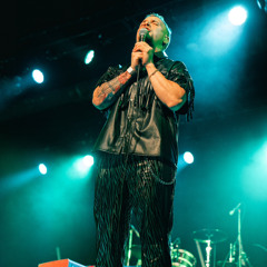 Primera Cita - Cover - Carin Leon