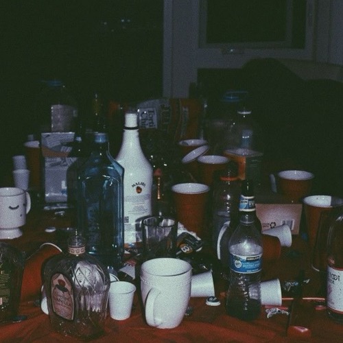 W H I T E G I R L  (PROD. TWAN02)