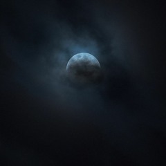 The moon at my window [naviarhaiku454]