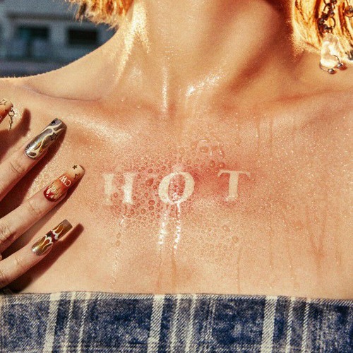 LE SSERAFIM (르세라핌) - HOT [Full EP]
