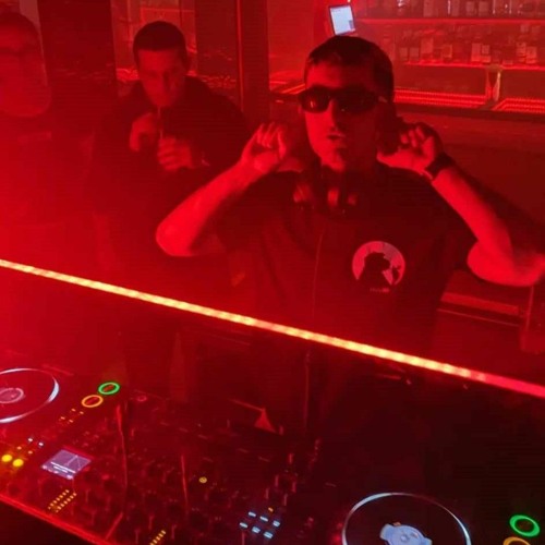 Benvingut Al Rave (150bpm) - Listen to music