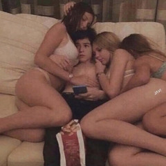 Jonnydakidd- never on shit