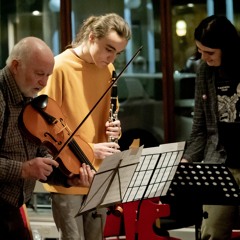 Simon Hellewell, Breathing