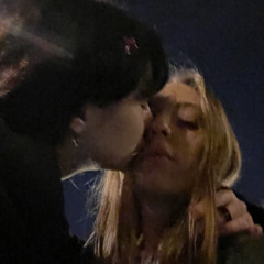 LOVE GIRL & TRAP