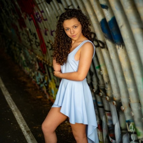 Stream Nn Very Young Models [TOP] from DiosiQmuyu | Listen online for