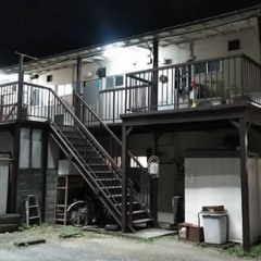 ベイビー202号室