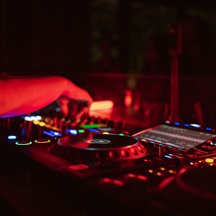 Podcasts & DJ Sets HY9N0-TRI3E