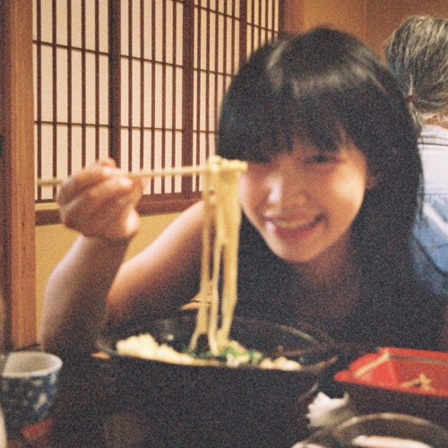 다 바래진 기억을 끌어안고 산다는 건 이런 기분일까요