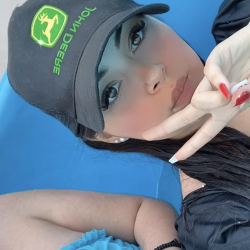 Stream episode Eres gordo y feo? by Lilian Villicaña podcast Listen
