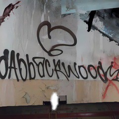 dabbackwood - бледный (бледен)