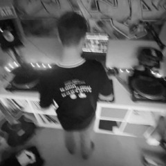 KOMPACT 100% PRODUCTION MIX VOL.1 (2 FREE DUBS)