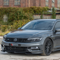 Blacked-Out Passat
