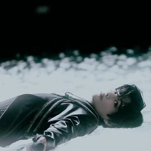sleep ( a precious beautiful gift ) by Kim Taehyung