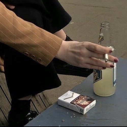 ضيعت عليه العمر يابويا.