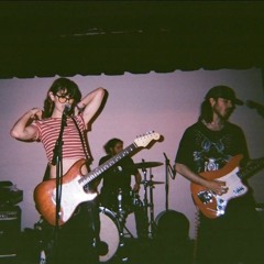 Makeout Palace - Alien