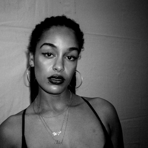Blue light jorja smith. Blue light jorja smith