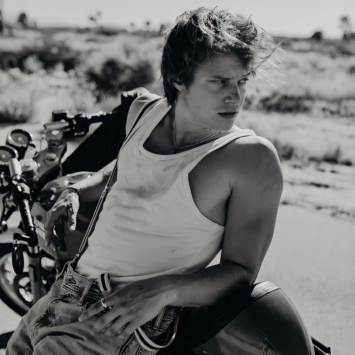 𝑚𝑎𝑠𝑞𝑢𝑒𝑟𝑎𝑑𝑒 (𝗲𝗱𝗶𝘁 𝗮𝘂𝗱𝗶𝗼)