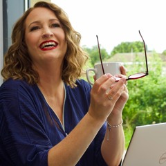 Shelle Luscombe Voiceover Artist Demo 2021