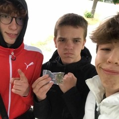 NIENDORF X VITORIA (Wieder in der trap)