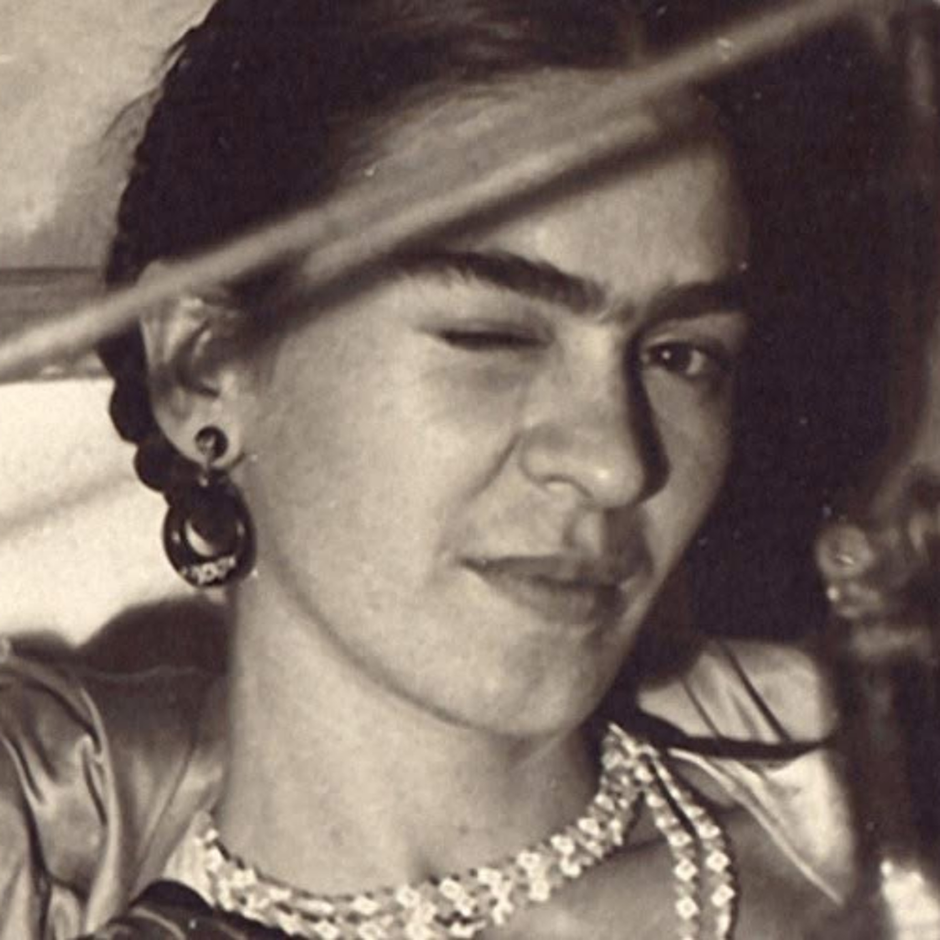 LA RADIO RADIEUSE EN TOUTE SORORITÉ