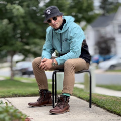 Lookin At