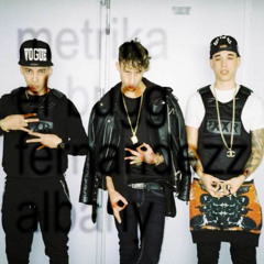 20 CONMIGO REMIXX (La Mafia del Amor)