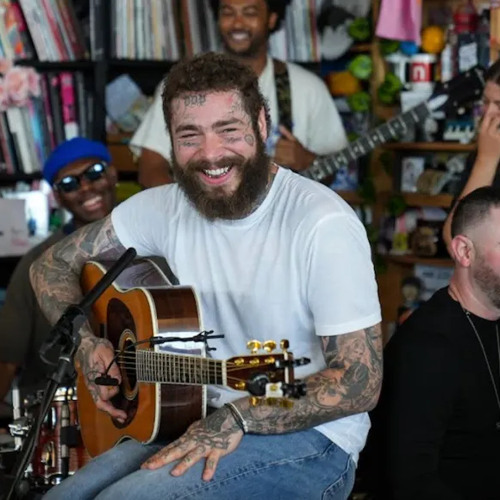Post Malone - Circles (Live - Tiny Desk Concert)