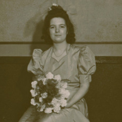1942: Vocal by Helen Hall
