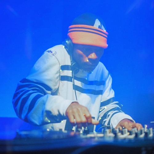 PREMIERE: Traxman - Take Dat Wig Off (Moveltraxx)