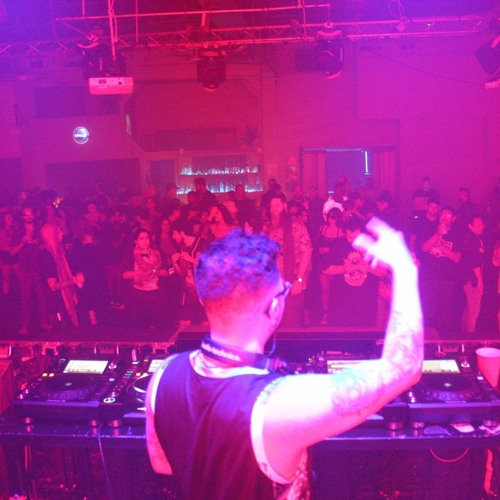FREQUENCIES OF BASS SET