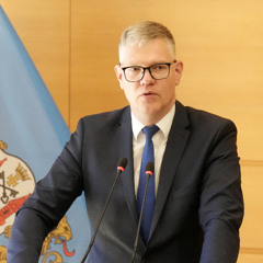 Vilnis Ķirsis sola mainīt viņa laikā pieņemtos piedzimšanas pabalsta nosacījumus Rīgā