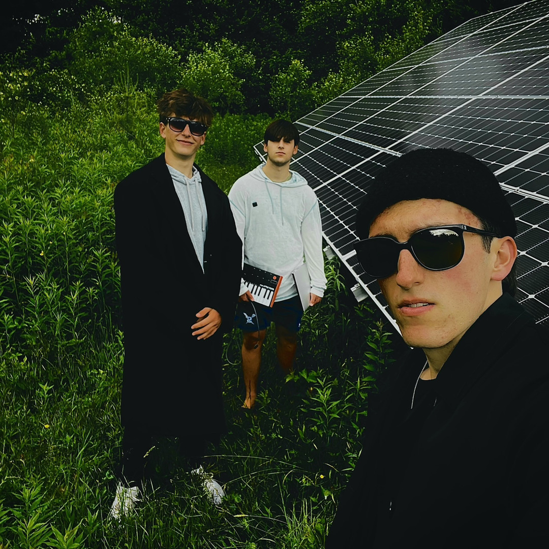 Stream Walkin Thru Rain (feat. Mason) [prod. gverral] by Yung Dom ...