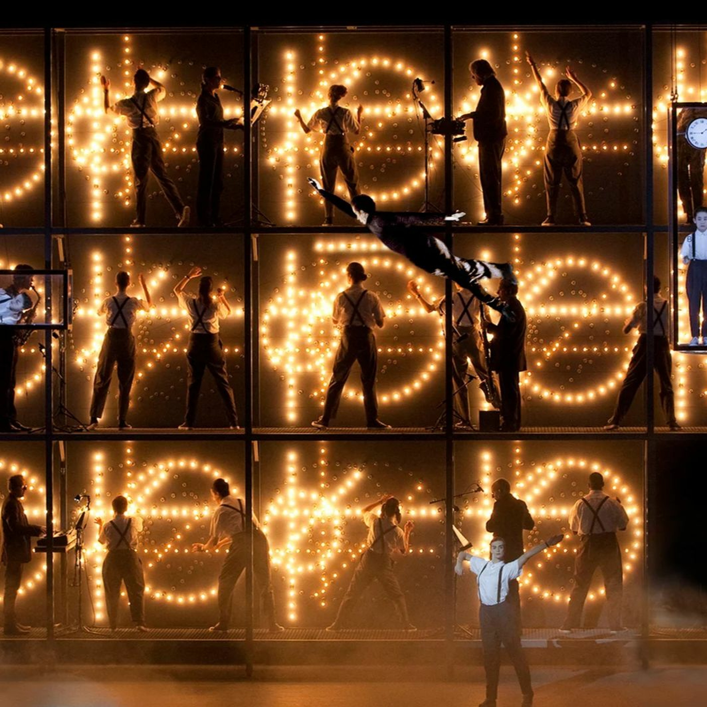 LA Opera Podcasts: Behind the Curtain