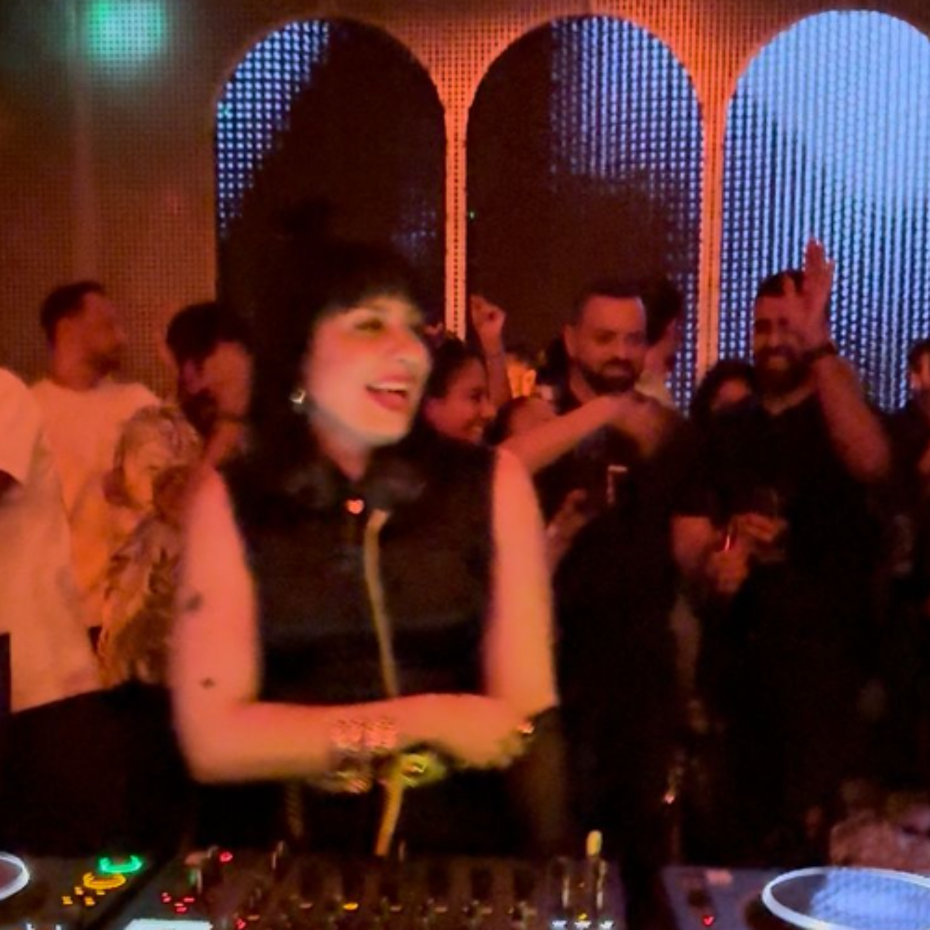 Chloe H. Live @ Reunion Dxb, April 30, 2025 episode artwork