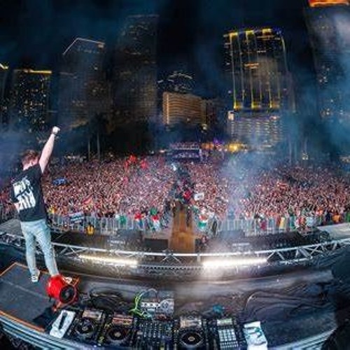 Hardwell at Ultra Miami 2022
