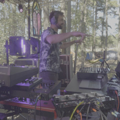 EELI- LIVE AT SUBMERSION FESTIVAL- 10/4/25
