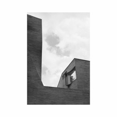 MNMT Premiere: Simone Bauer - Halo