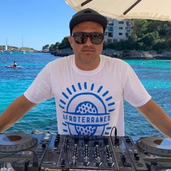 Puro Music Deep Series 048 // Javi Cascales at Purobeach Illetas