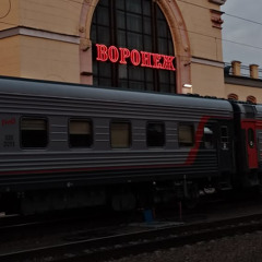 под звуки поцелуев