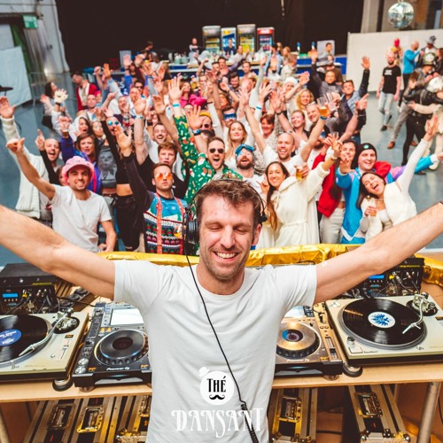 Dj Footsteps @ Thé Dansant Winter Wonderland (Classics Room)