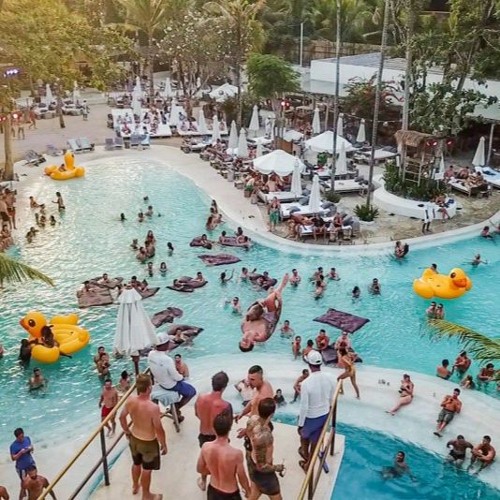 Stream disCrow x Mrs Sippy Bali 26.11.22 - POOLCLVB Warm Up by disCrow |  Listen online for free on SoundCloud