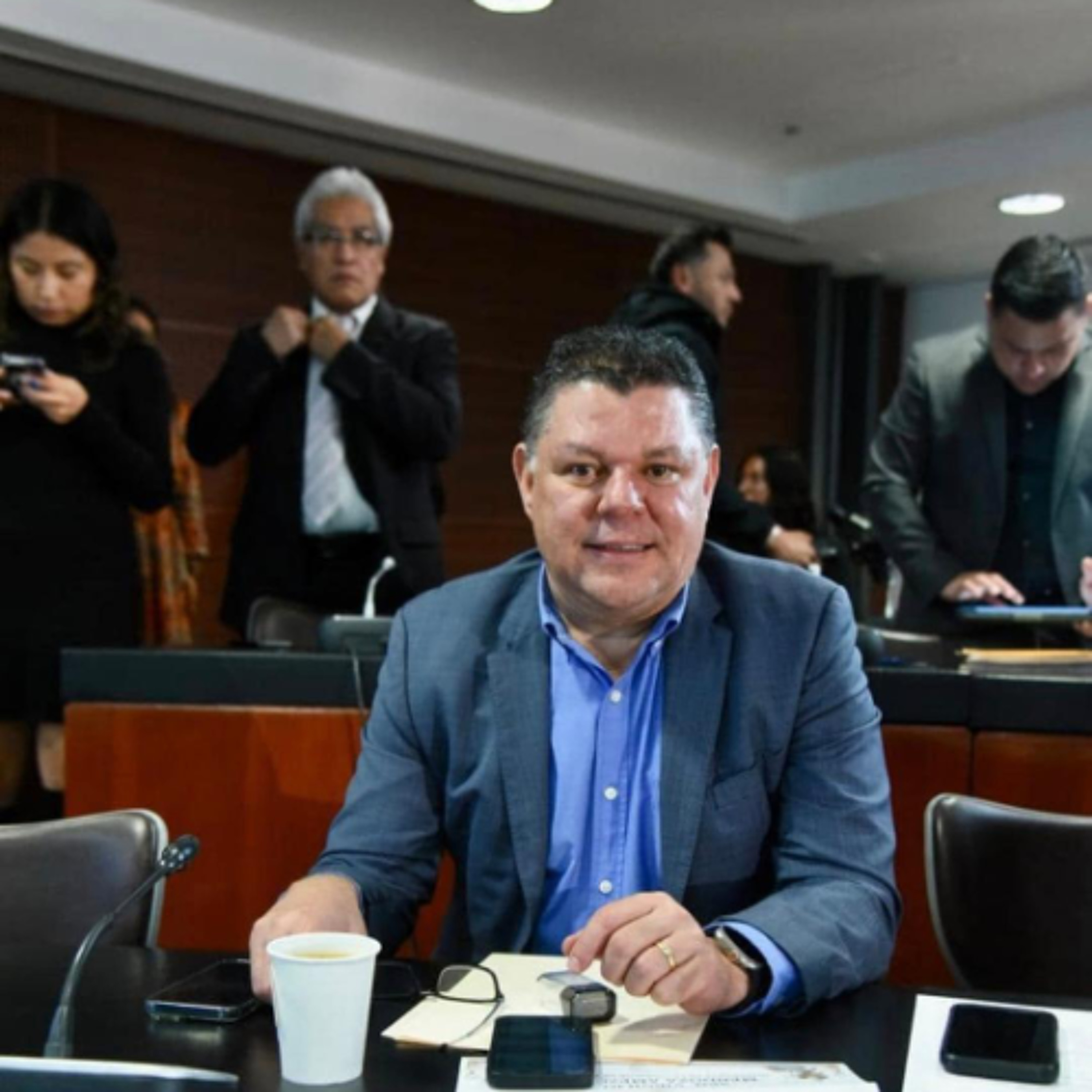 No vamos a la encuesta; propongo métodos transparentes. Verde construye su ruta a 2027: Sen. Virgilio Mendoza episode artwork