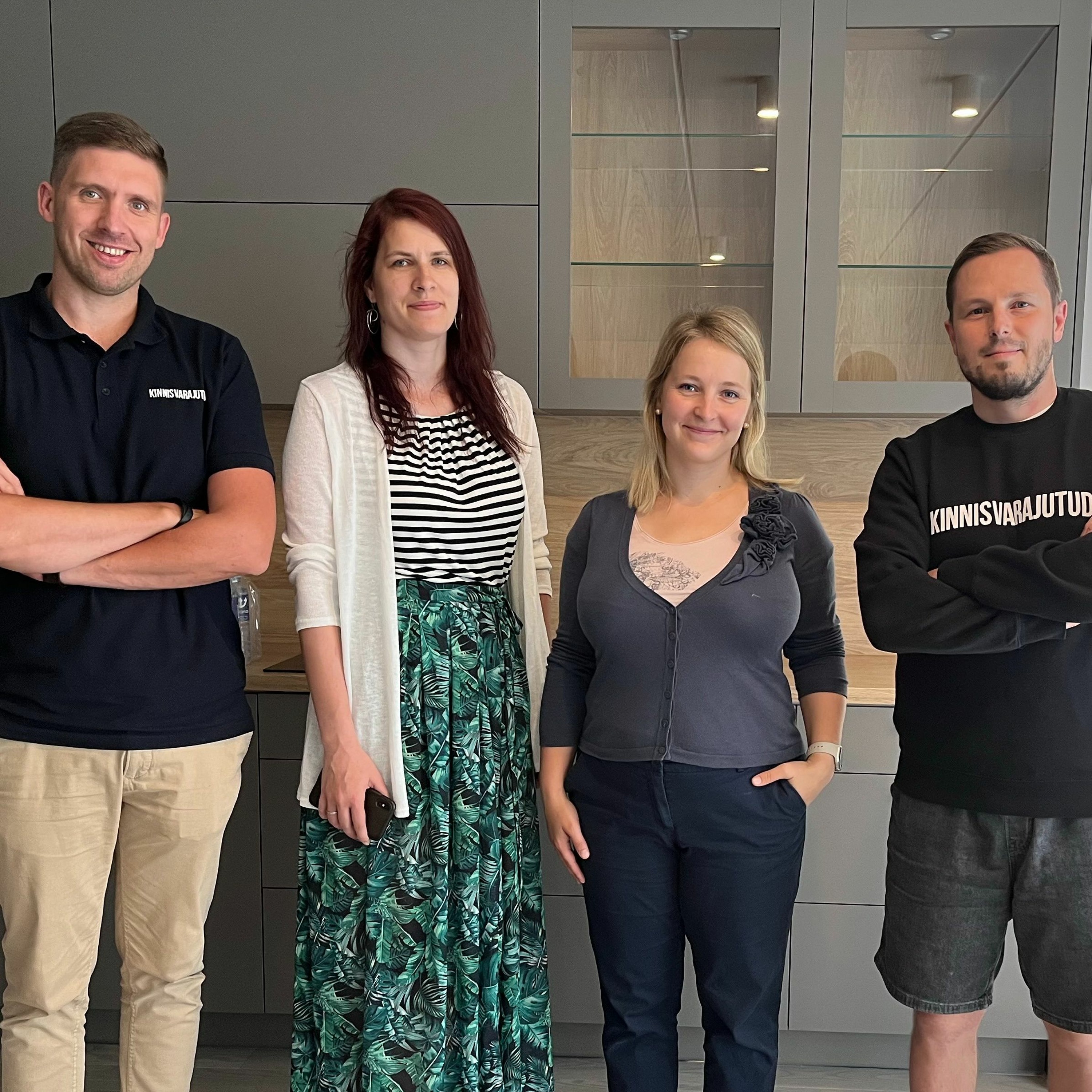 #98 | Naised rokivad täiega ehk Kristi Saare ja Saara Arulaane ning nende 10 korterit!