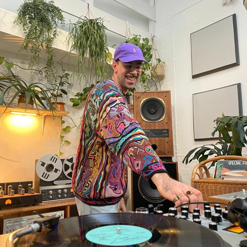 My ANALOG JOURNAL: Magic Balearic & Soft Rock with MOQST