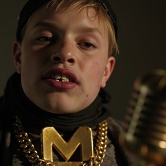 MASTER R 🕰️ The Fossil on the Square