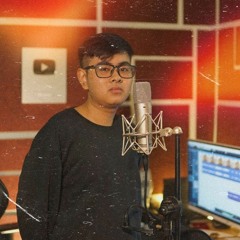 Long Ngô thử ngồi khóc giữa cơn mưa xem có chạm đáynỗi đau không