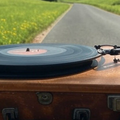 洋楽 LIL CHILL Stream Lil Chill | Listen to music tracks and songs online