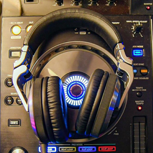 Uncle Beach Vibes 9- Dj Ray Averson