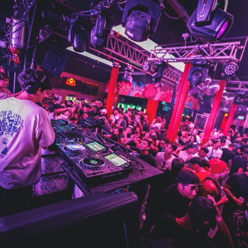 Bruno Bona - Live @ Substance (Valparaiso ᴄʟ) w / @Freenzy