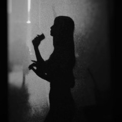 M503 - Femme Fatale